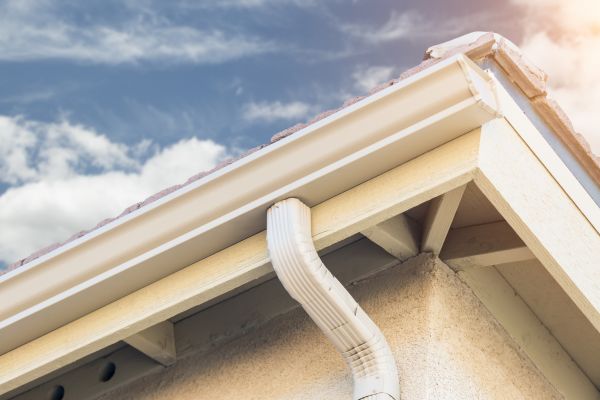 Seamless Gutter Replacement in Elgin